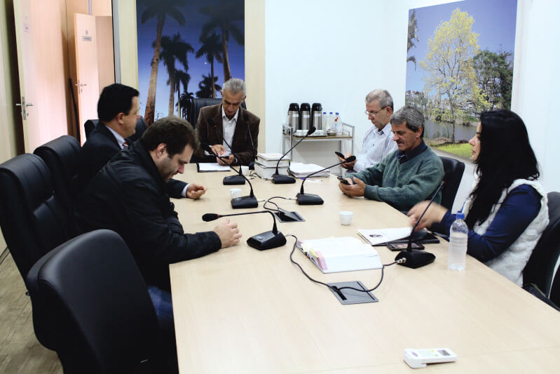 câmara vereadores reunião