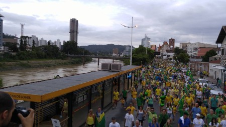 manifestacao blumenau 25