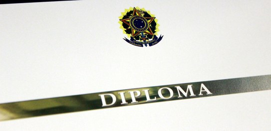 diploma-eleitos