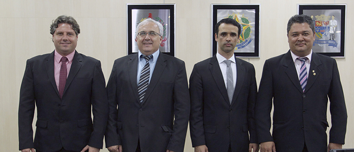 mesa diretora camara oficial
