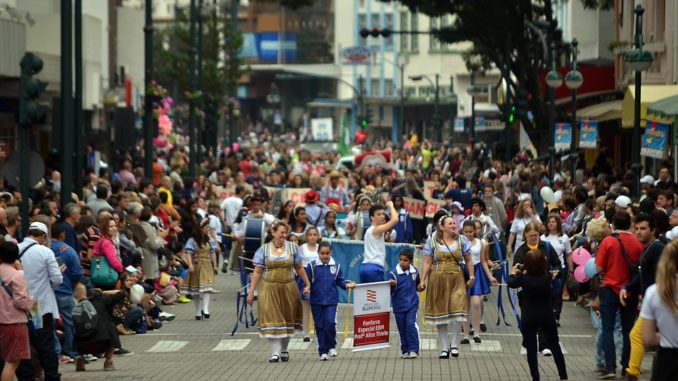 desfile_aniversario_blumenau