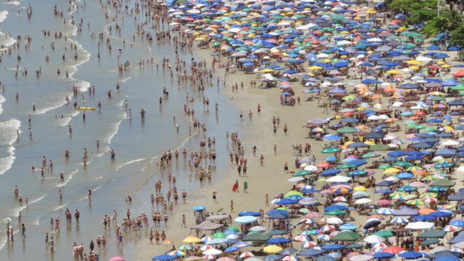 praia_bc_cheia