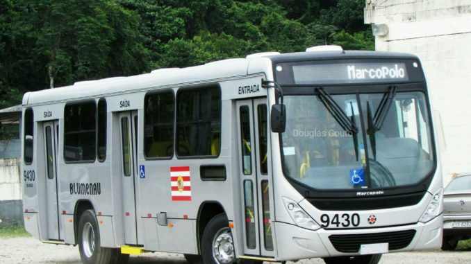Oniibus Blumob