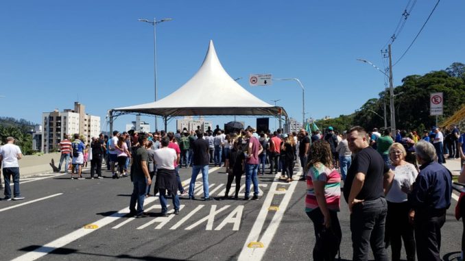 Humberto de campos inaugura