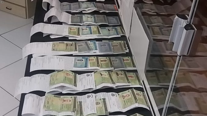 PRF Carteiras apreendidas