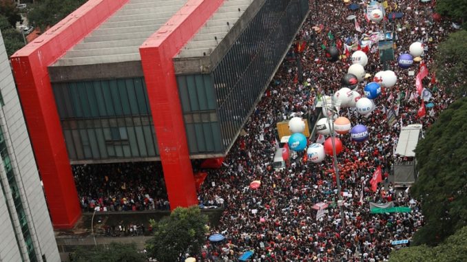 manifestação são paulo