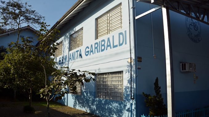 Escola Blumenau