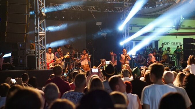 banda cavalinho festa do imigrante