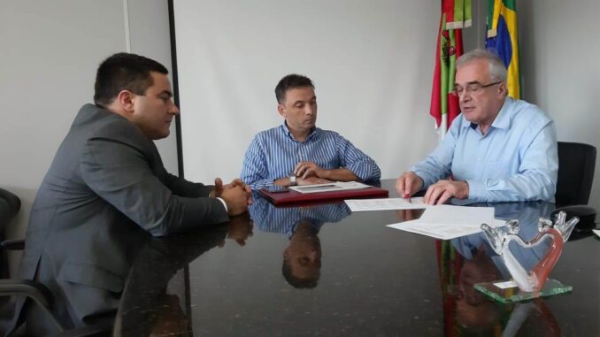 Ricardo Alba , jorge Cenci e secretario saude