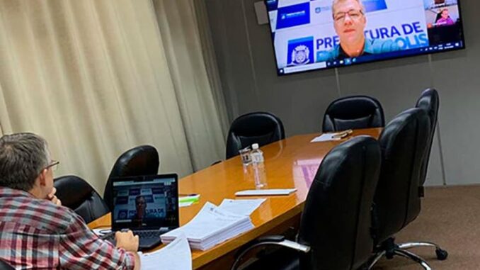 mario teleconferencia corona