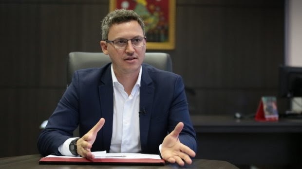 Lucas esmeraldino-min