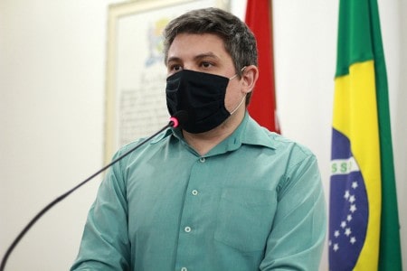 Bruno Cunha Mascara-min