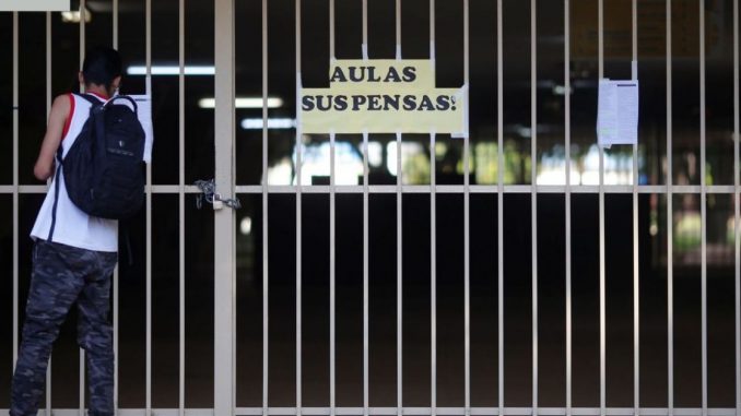 aulas suspensas