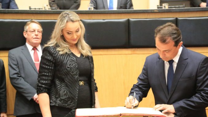 governador_moises_e_da_vice_daniela_reinehr_tomam_posse_na_alesc_20190101_1557173920