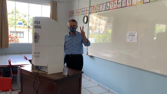 Mario Vota