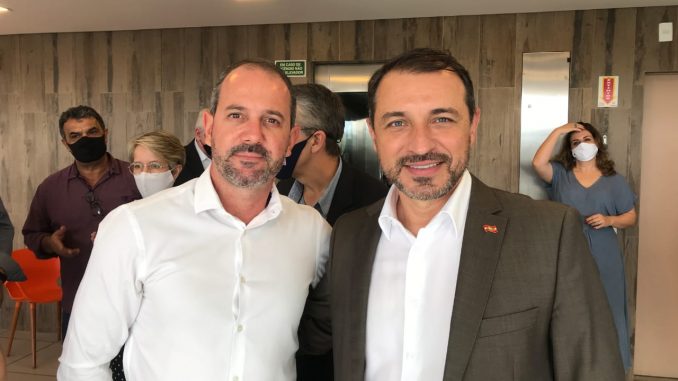 moises e laercio