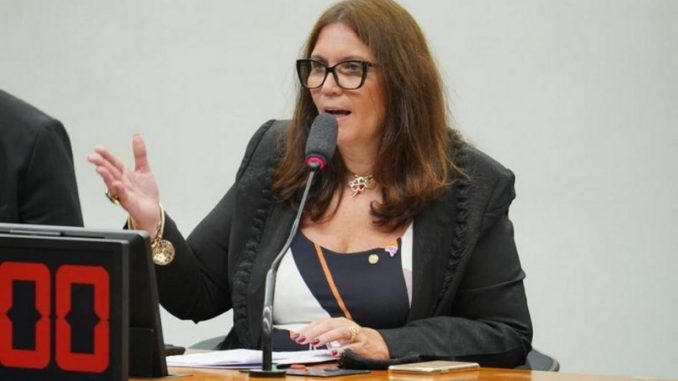 bia-kicis-ccj-camara-dos-deputados-impeachment-stf