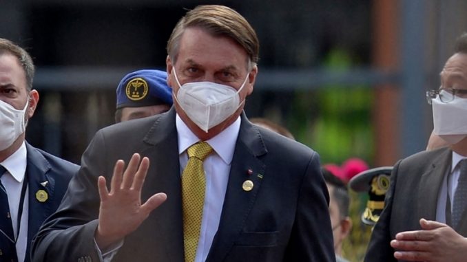 bolsonaro-covid-19-pandemia-mascara-equador
