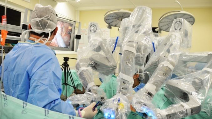 cirurgia-robotica-hospital-santa-isabel