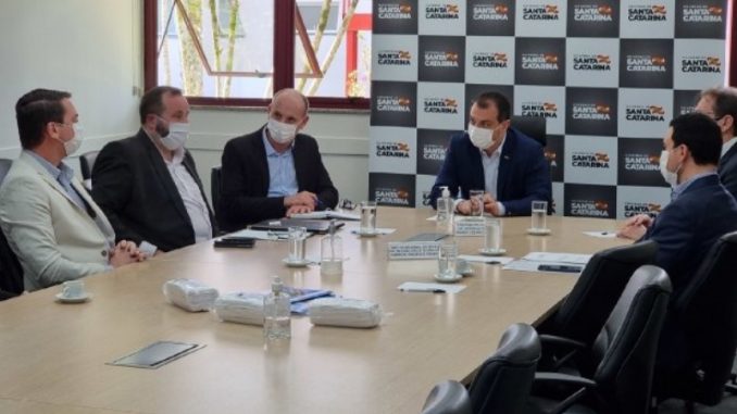 governo-sc-senai-detentos-trabalho-textil