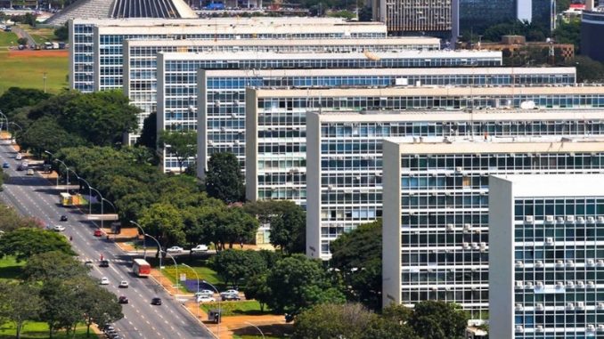 esplanada-dos-ministerios-brasilia