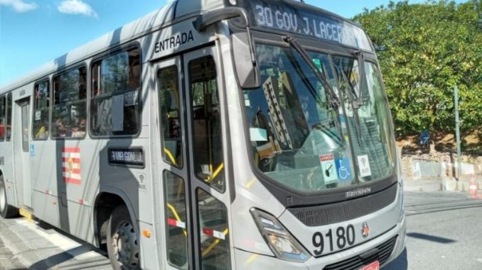 onibus-blumob-transporte-coletivo