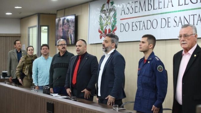 camara-alesc-solenidade