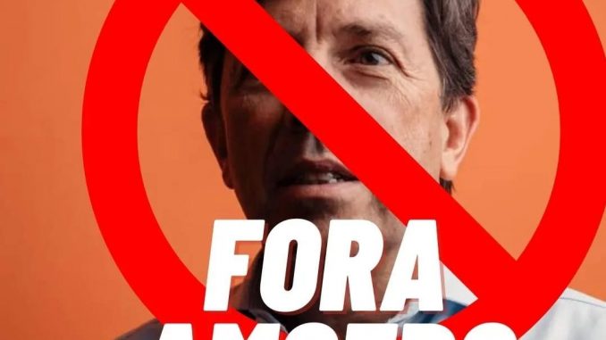 Fora-João-Amoedo