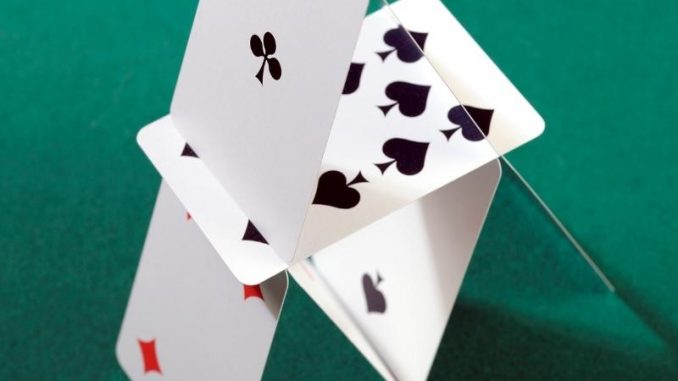 castelo-de-cartas-fernando-ringel