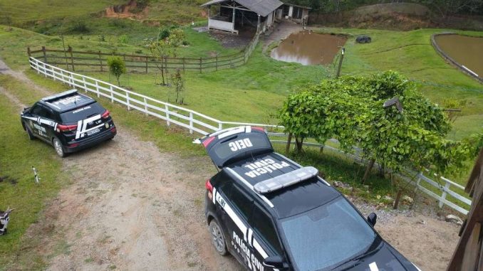 pOLICIA cIVIL