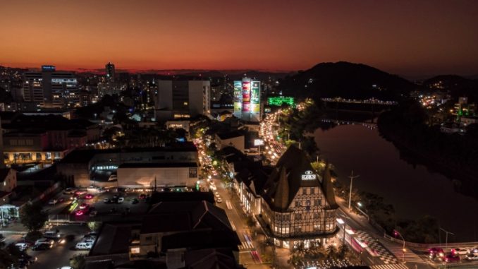 blumenau-noite