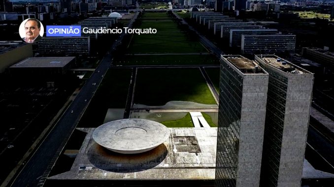 opiniao-gaudencio-torquato