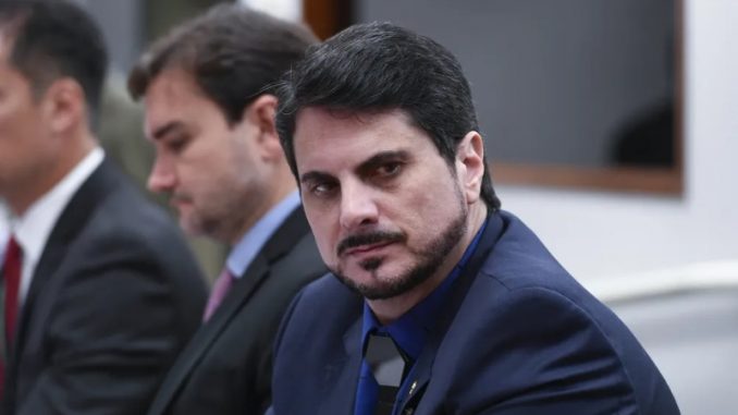 senador-marcos-do-val-acusa-bolsonaro-golpe