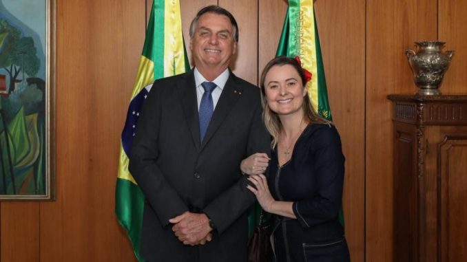 Julia_Zanata_Bolsonaro
