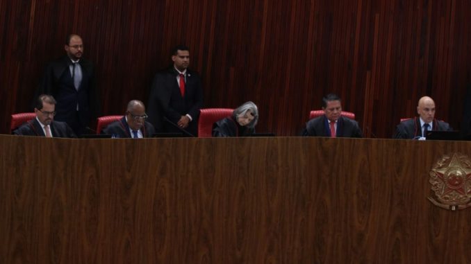 tse-julgamento-bolsonaro