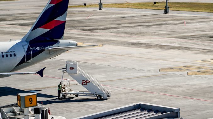 Avião-latam