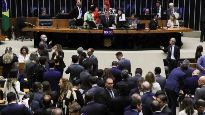 arcabouco-fiscal-aprovado-na-camara