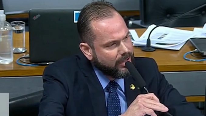 jorge-seif-chora-em-cpmi