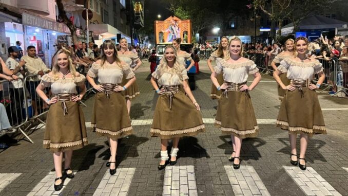 realeza-oktoberfest-blumenau