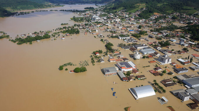 Enchente-Rio-do-Oeste