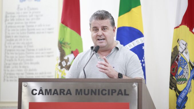 Emmanuel-dos-Santos-atestado-Covid