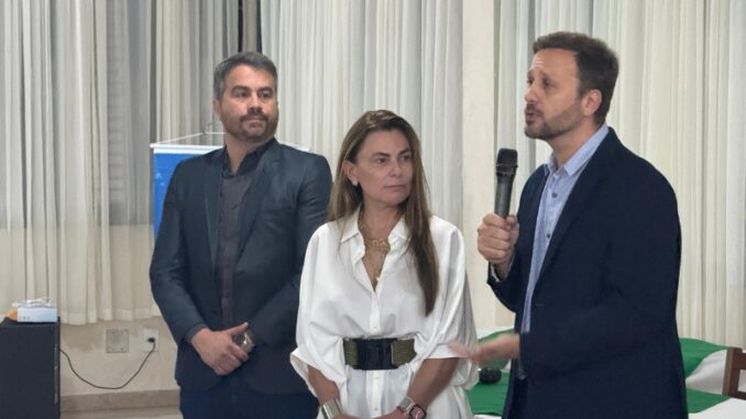 podemos-adriano-silva-joinville