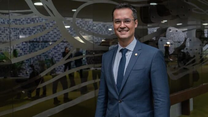 Deltan-