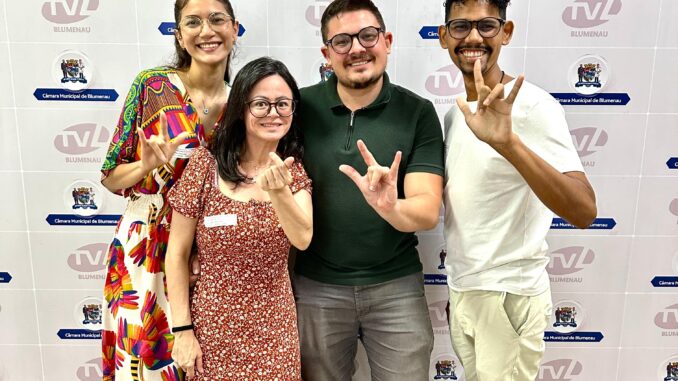 Bruno-comunidade-surda